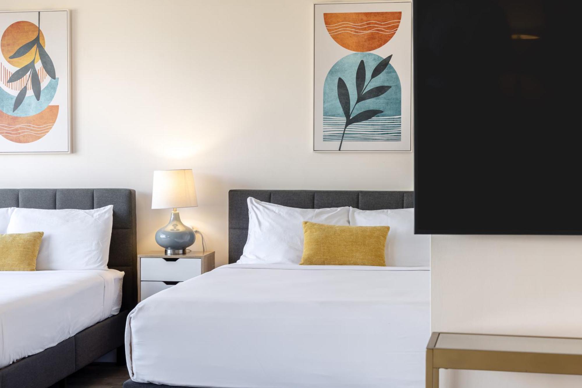 Tropical Gem Near Waikiki With Free Parking! * Honolulu