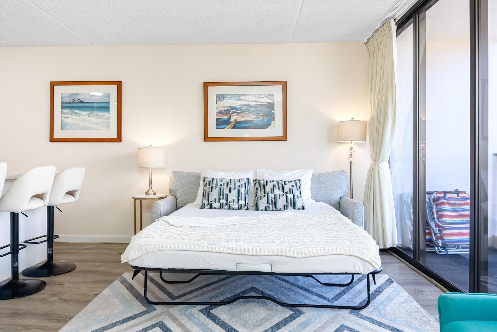 Apartment Tropical Gem Near Waikiki With Free Parking! Honolulu